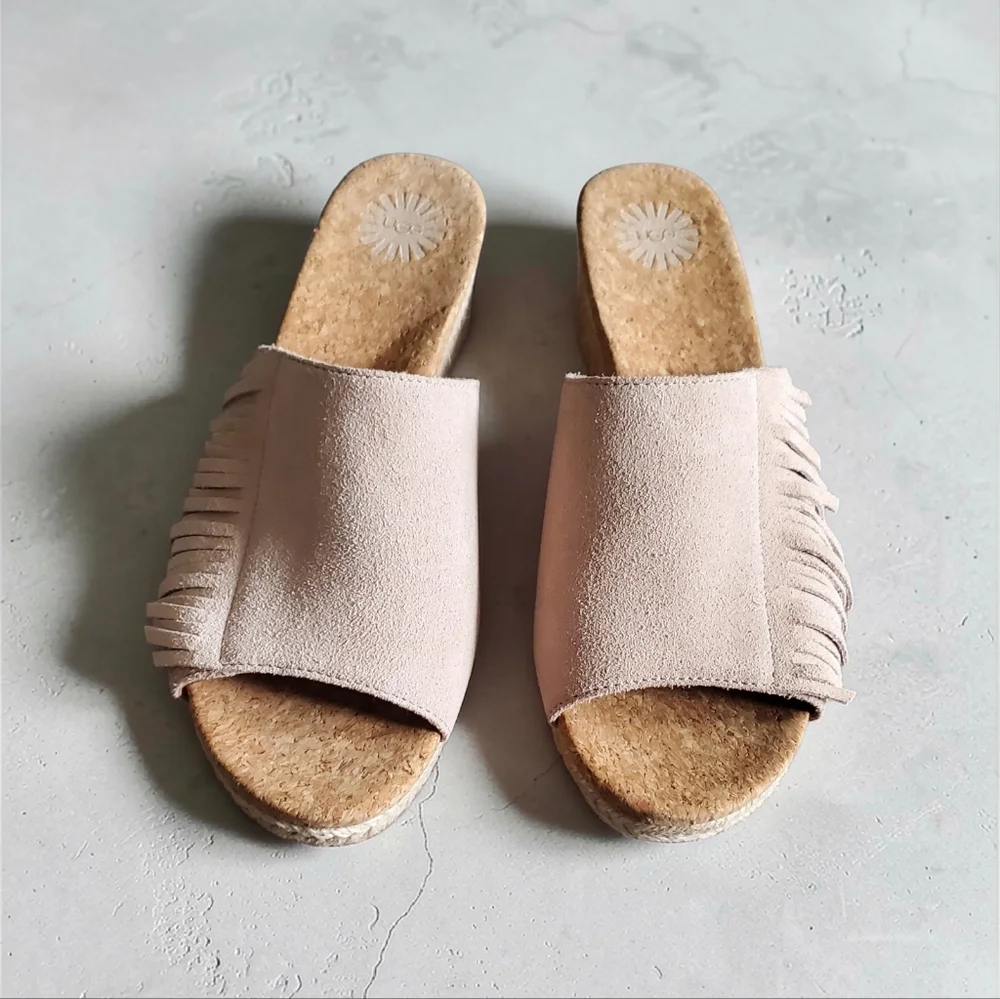 UGG Fringe Wedges Suede Tan Slide Sandal. Size 8.